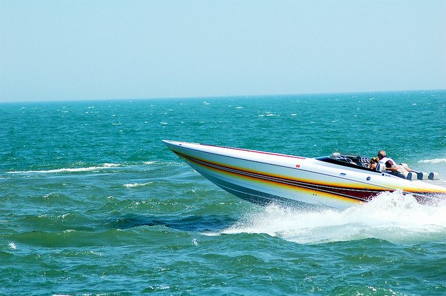 speed boat