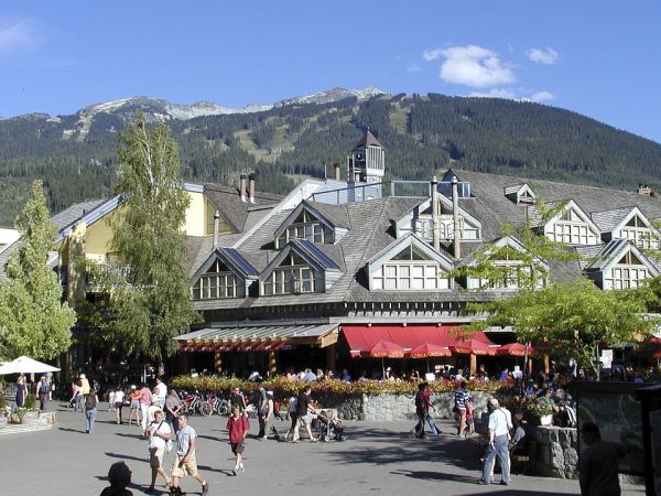 whistler-village-53495_960_720