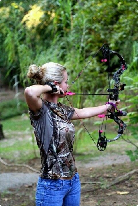 Hottest Girls of Bowhunting