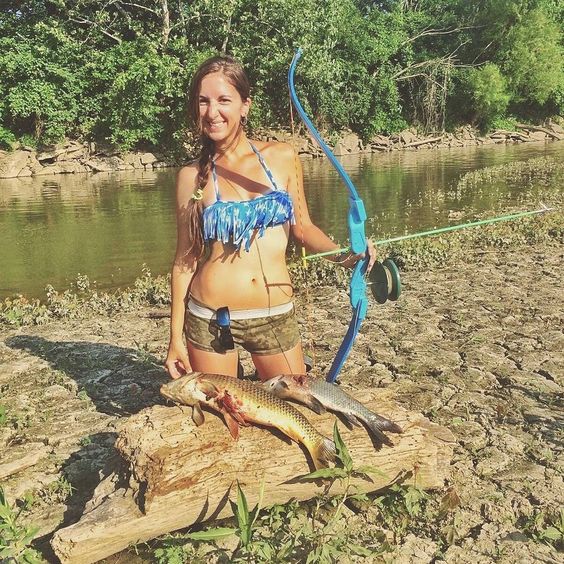 Hottest Women of Bowfishing