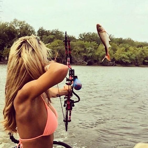 Hottest Women of Bowfishing