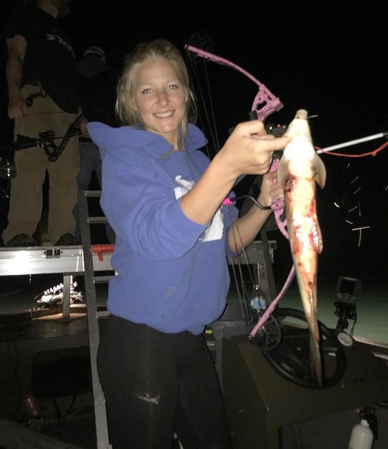 Hottest Women of Bowfishing