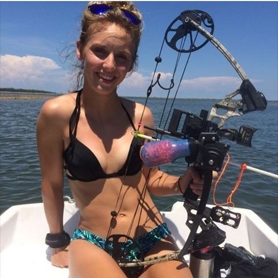 Hottest Women of Bowfishing